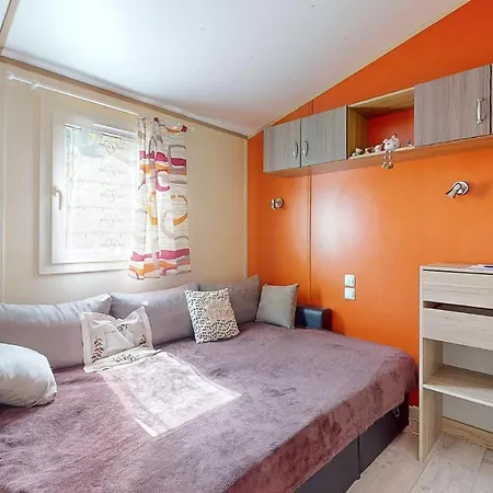 2 Bedroom Cozy In Sainte-gemme Sainte-Gemme (Charente-Maritime)
